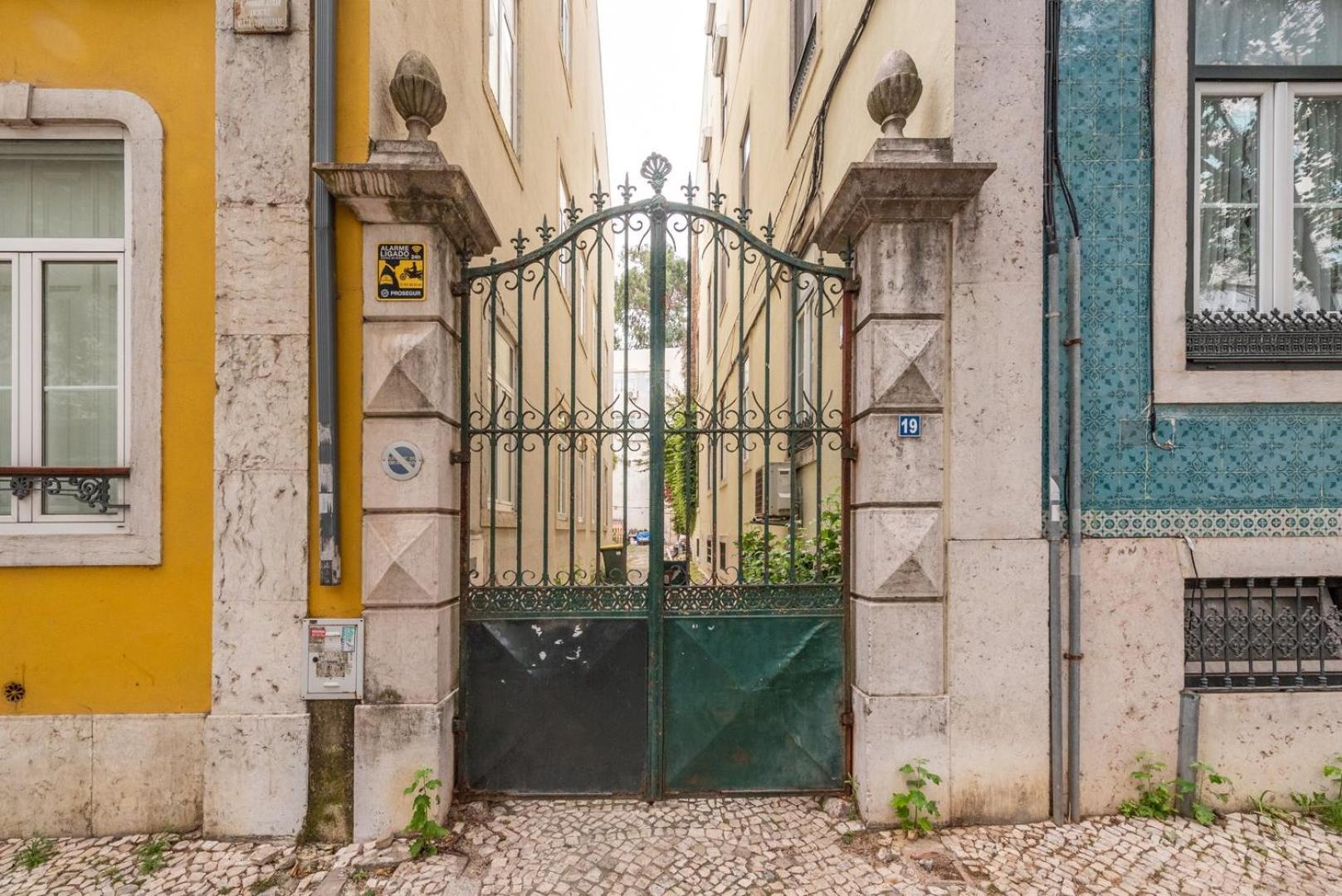 Guestready - Cozy Estefania - An Artists Corner! Lisbon Exterior photo
